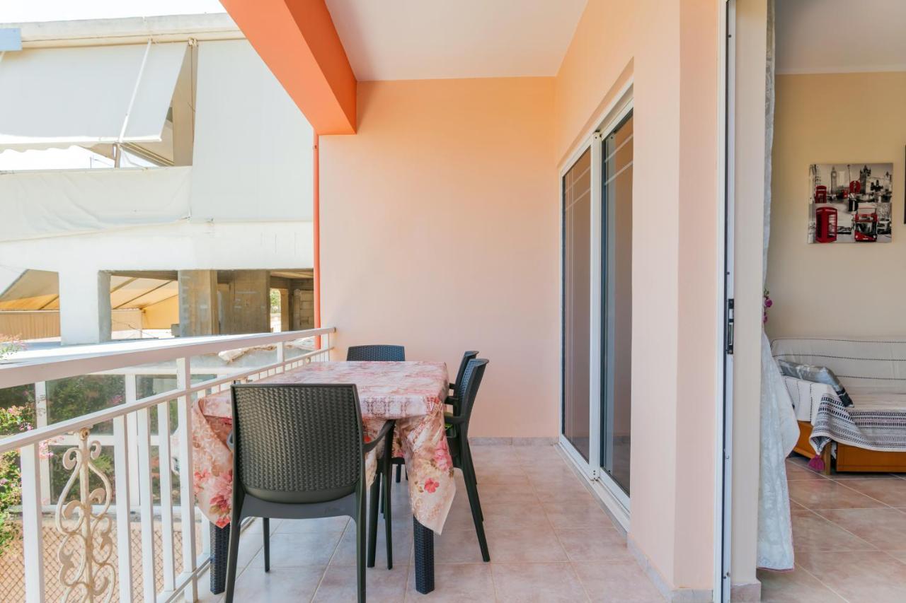 Christine Seaside Apartments In Chania Stalos Exterior photo